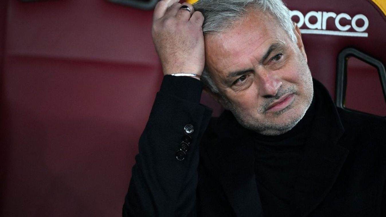 Mourinhót Barcelonában látták, ő lehet a sztárcsapat új trénere - Videó