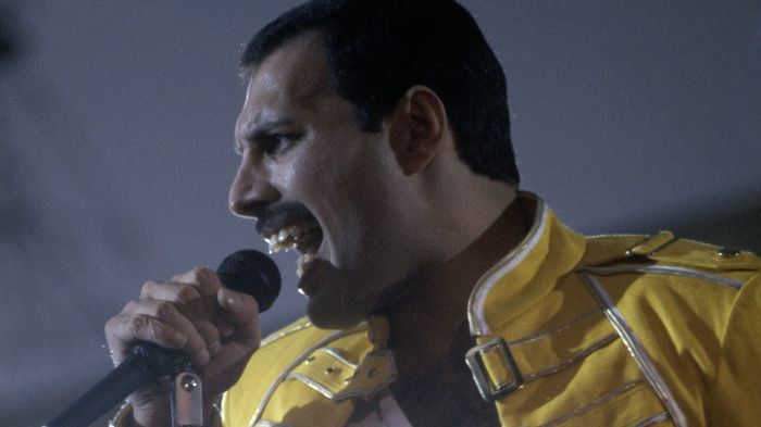Lelepleződött Freddie Mercury titkos lánya: "Imádott engem"