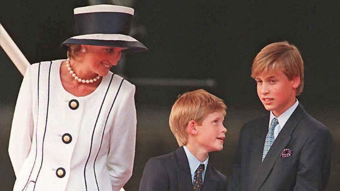  Harry herceg felveszi Diana hercegné leánykori nevét!
